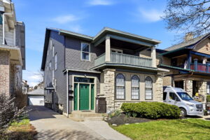 121 Fordham exterior