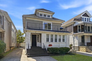 64 Crestwood exterior 1