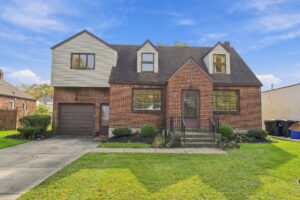 315 Paramount exterior 2